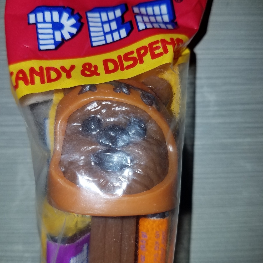 NEW! Retired Vintage STAR WARS Ewok PEZ Dispenser - Picture 5 of 5